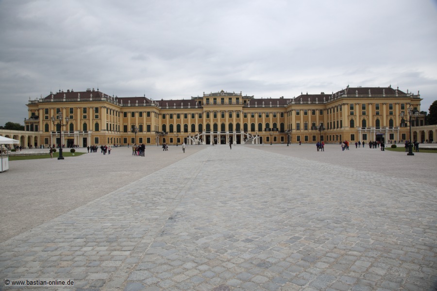 Schoenbrunn_Schloss-Wien2013-5933